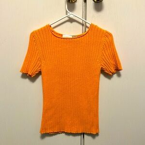 Cute Cozy Orange Shirt🧡